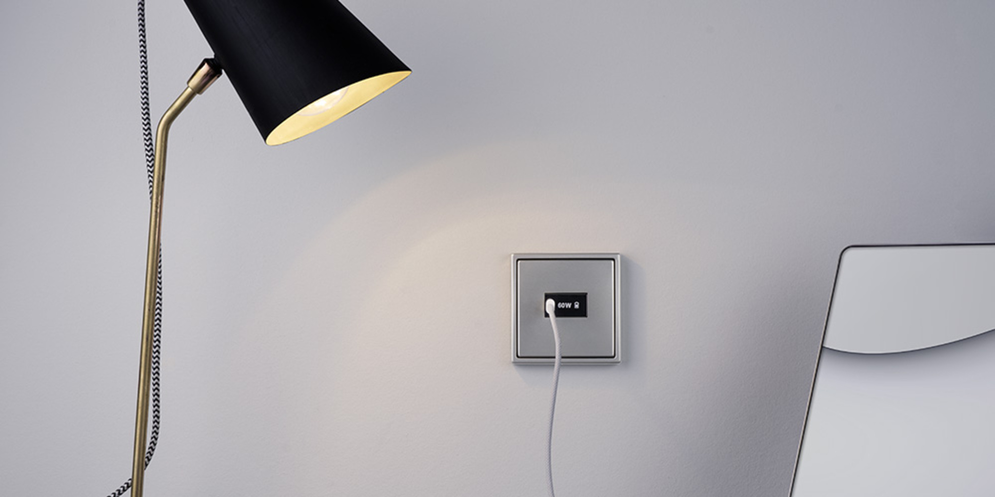 Ladegerät USB PD 60 bei Thomas Miksch ETM Elektrotechnik in Frauenprießnitz